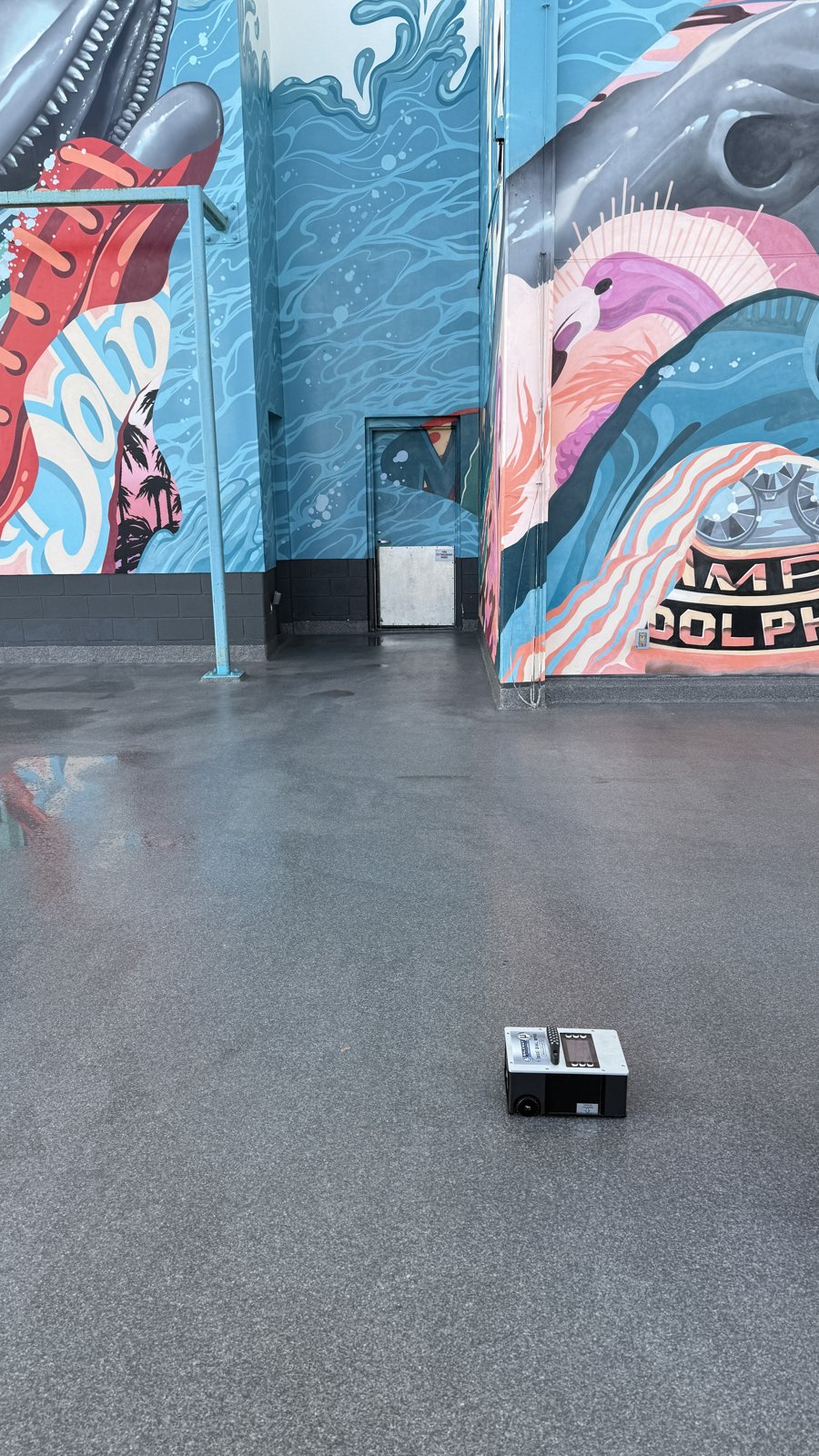 BOT-3000E on a commercial floor.
